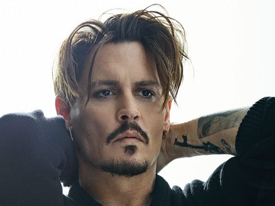 Mégsem tört derékba a karrierje: Ezzel tér vissza Johnny Depp