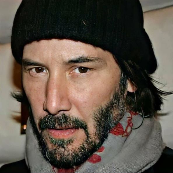 Keanu Reeves lebukott! Tényleg ezt tervezi karácsonykor?