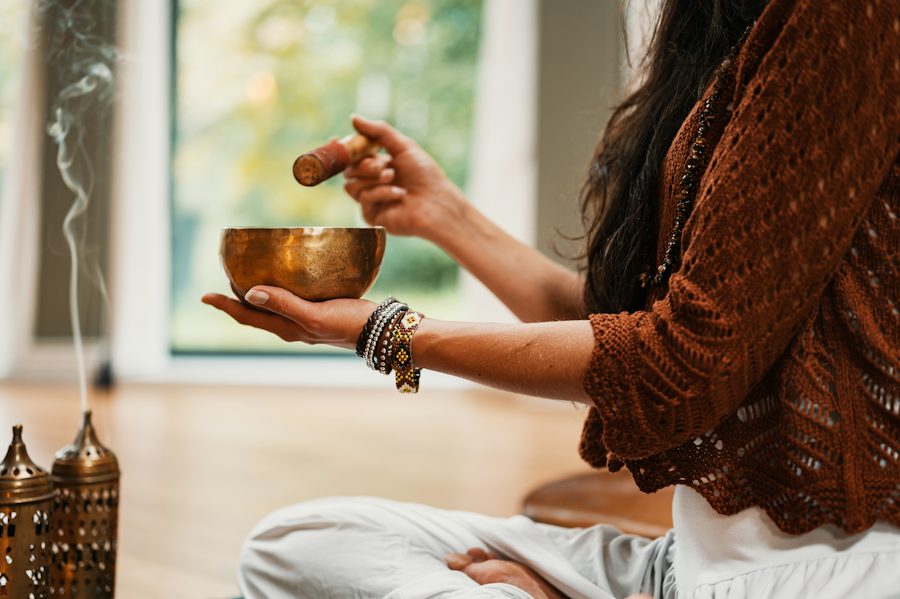 5 Egyszerű Meditációs Gyakorlat a Stresszmentes Mindennapokért